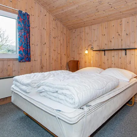 Сasa de vacaciones Four-bedroom Holiday In Sydals 3